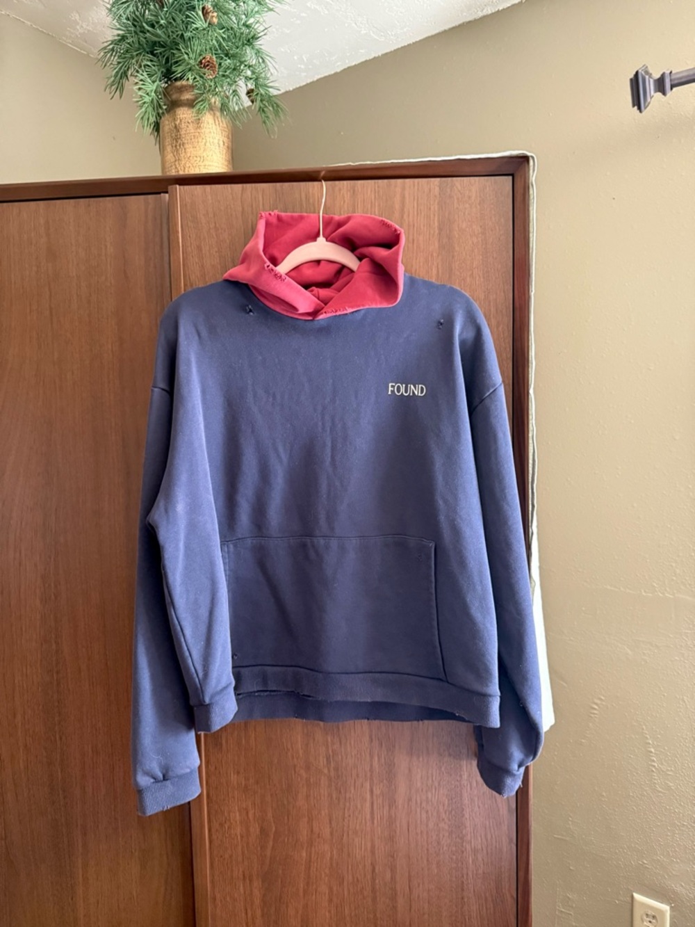 FOUND Colorblock hoodie xs - Picture 13 of 13